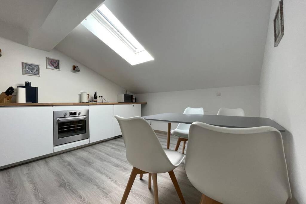 Gemuetliche Ferienwohnung Im Dg Am Tegernsee - Bergblick, Ruhe & Ganz Viel Platz バート・ウィーゼ エクステリア 写真