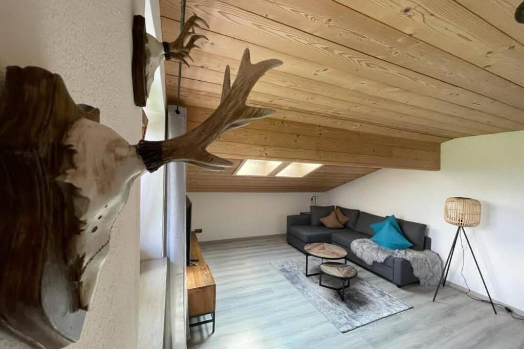 Gemuetliche Ferienwohnung Im Dg Am Tegernsee - Bergblick, Ruhe & Ganz Viel Platz バート・ウィーゼ エクステリア 写真