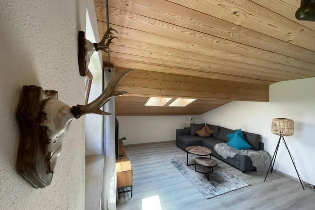 Gemuetliche Ferienwohnung Im Dg Am Tegernsee - Bergblick, Ruhe & Ganz Viel Platz バート・ウィーゼ エクステリア 写真